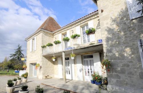 Saint-Colomb-de-Lauzun Bed & Breakfast | Chez Madeleine