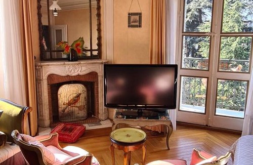 Aix-les-Bains City Center Apartment | Chez Mado