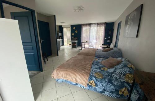 La Heuniere Apartment | Chez Maison familiale la heuniere 27950 Normandie logement autonome boîte à clé capacité 6 pers proche de giverny paris Rouen a13