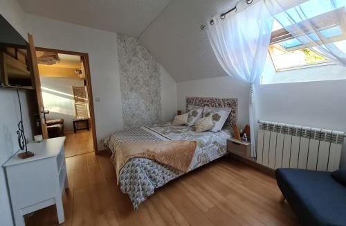 Saint-Nicolas-des-Motets Bed & Breakfast | Chez Malia