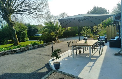 Bannalec House | CHEZ MALIKA