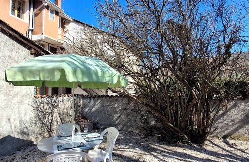 Charavines House | Chez Mamine, a house in the heart of the village