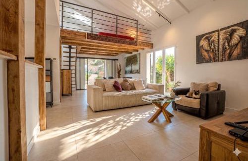 Las Bigues Villa | Chez Mara - Conciergrie IB