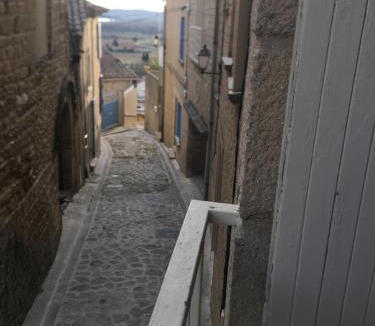 Chateauneuf-du-Pape House | Chez Marie - Chambre avec Balcon
