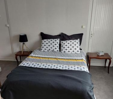 Pin - Vert Galant Bed & Breakfast | Chez Marie Claude