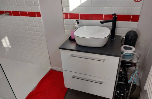 Pin - Vert Galant Bed & Breakfast | Chez Marie Claude