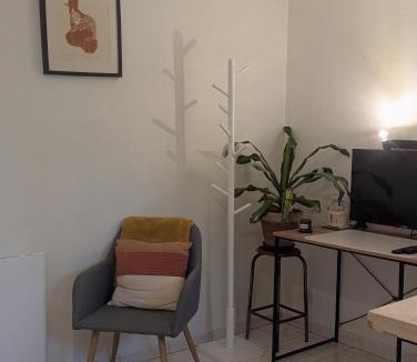 Rive Droite Apartment | Chez Marie et Hugo