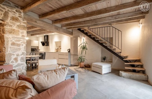 Yenne House | CHEZ MARTHE - YENNE - Gîte