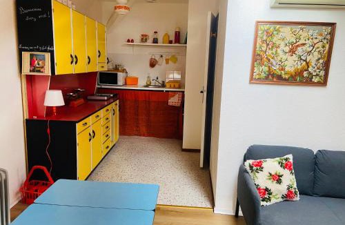 Gannat Apartment | Chez Mary Studio -Les 70'S