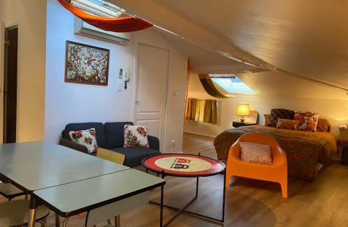 Gannat Apartment | Chez Mary Studio -Les 70'S