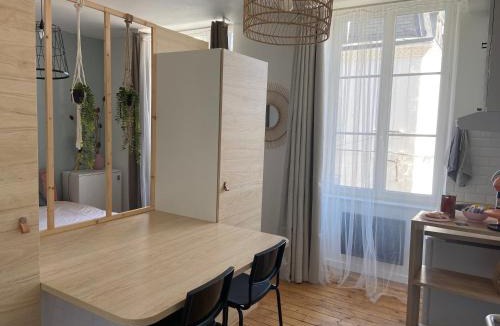 Gannat Apartment | Chez Mary Studio - Nature