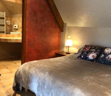 Yvetot-Bocage Bed & Breakfast | Chez MASK Brocante