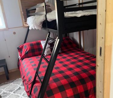 Clarke City Ski Chalet | Chez Mayan et Doly