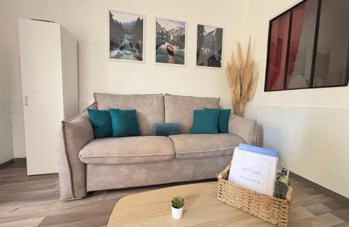 Villedaigne Apartment | Chez Mel et Garry