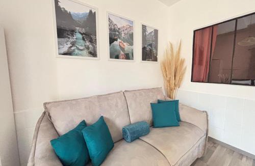 Villedaigne Apartment | Chez Mel et Garry