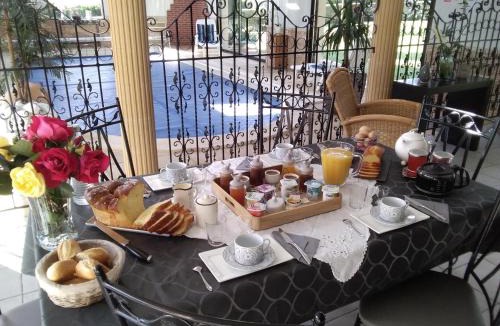 Le May-sur-Evre Bed & Breakfast | Chez Michel et Josette
