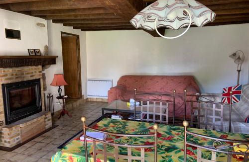 Roches House | Chez Milo, rural cottage