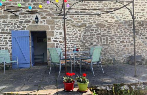 Roches House | Chez Milo, rural cottage