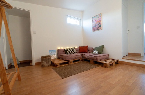 Calais City Center Apartment | Chez Mona apartment 1 bedroom + 1 sofa bed - 2nd f