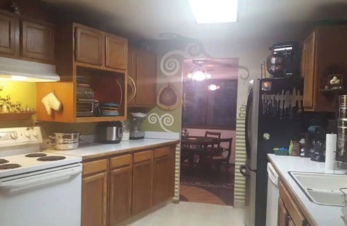 South End House | Chez Moon!