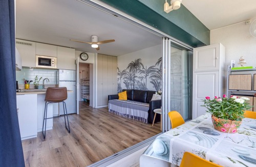 La Petite Motte Apartment | Chez Nat N Rosy with shared pool, private terrace and shared garden