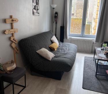Sedan Apartment | Chez Nath House