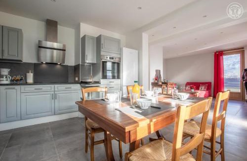 Outrechaise House | Chez nicole et alain