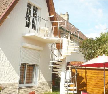 Marconne Apartment | Chez Nicole