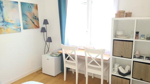 Alco House | Chez Nous dans notre petit jardin