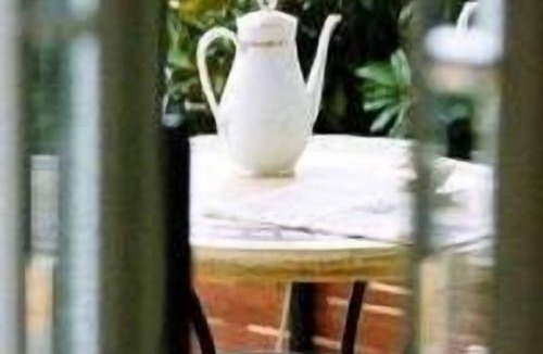 Sydney House | Chez Nous Waterfront Cottage