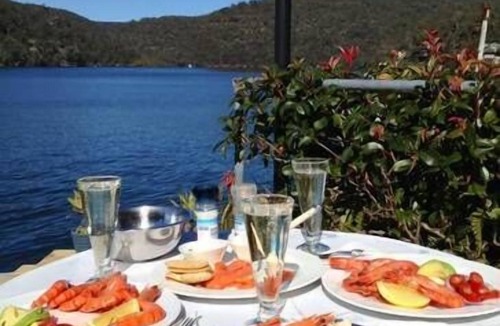 Sydney House | Chez Nous Waterfront Cottage