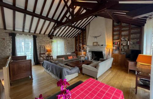 Barbizon House | Chez Oscar