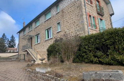 Usson-en-Forez Apartment | Chez Patrice et Marieline F3