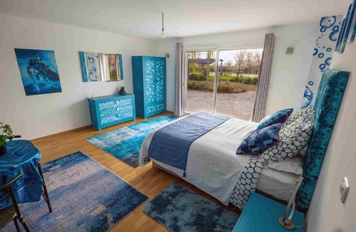 La Pomarede Bed & Breakfast | Chez Phil, Chambres D'hôte, Chambre Thème Eau