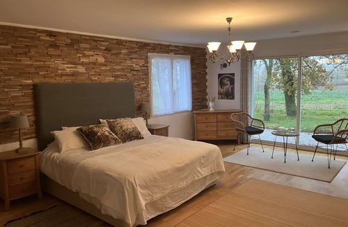 La Pomarede Hotel | Chez PhiL