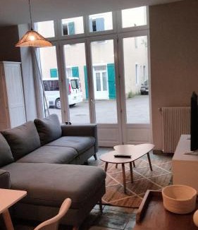 Oloron-Sainte-Marie Apartment | Chez Sabrina