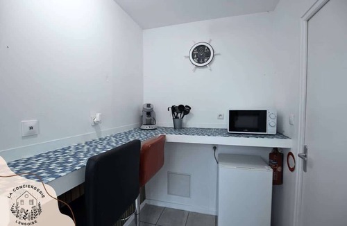 Noeux-les-Mines House | Chez Serge N°101, wifi, parking gratuit, 2 pers