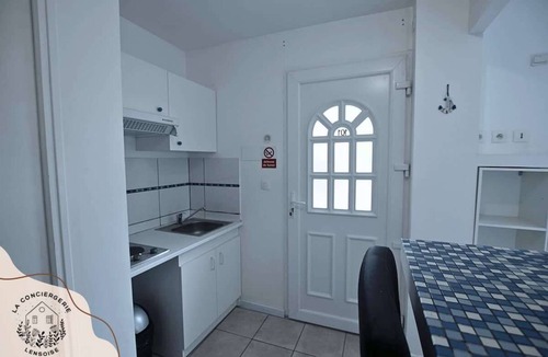 Noeux-les-Mines House | Chez Serge N°101, wifi, parking gratuit, 2 pers