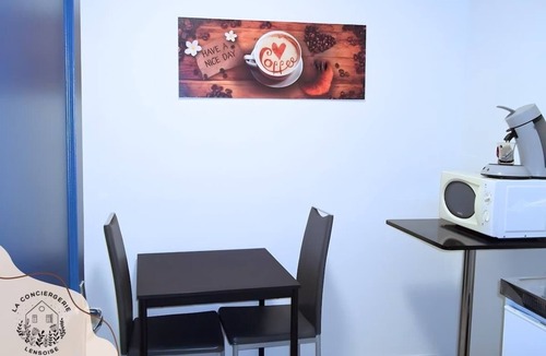 Noeux-les-Mines House | Chez Serge N°102, wifi, parking gratuit, 2pers