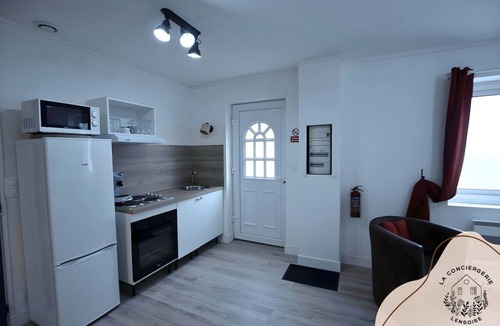 Noeux-les-Mines House | Chez Serge N°103, wifi, parking gratuit, 4 pers