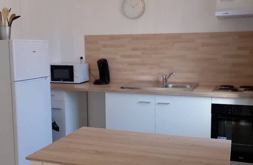 Noeux-les-Mines House | Chez Serge N°107, jardin, parking, animaux, 4 pers