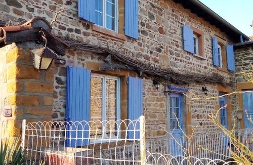 Saint-Germain-Nuelles House | Chez Steph