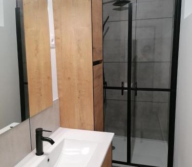 Rang-du-Fliers Apartment | Chez Stephanie