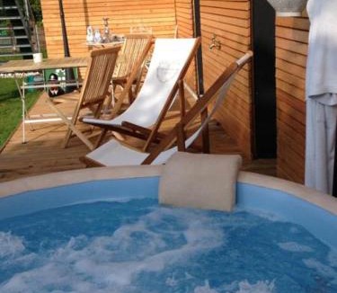 Lohn-Ammannsegg Bed & Breakfast | Chez Sven - Studio 'Le Grand'