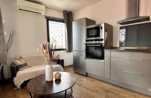 Carqueiranne Apartment | Chez Tao