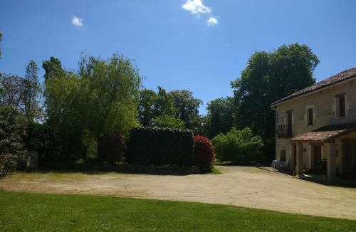 Payroux House | Chez Valade