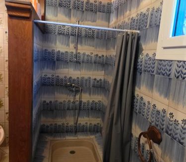 Anneyron Bed & Breakfast | Chez Valentine
