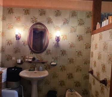 Anneyron Bed & Breakfast | Chez Valentine