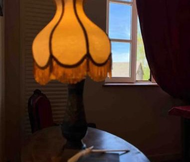 Saint-Gervais-d'Auvergne House | Chez Vanessa Entrée privée avec escalier