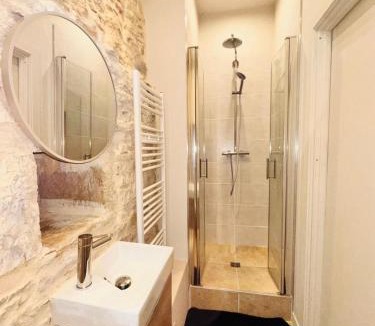 Gindou Apartment | Chez Vivi